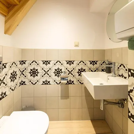 Gorski Domek Nad Wodospadem *